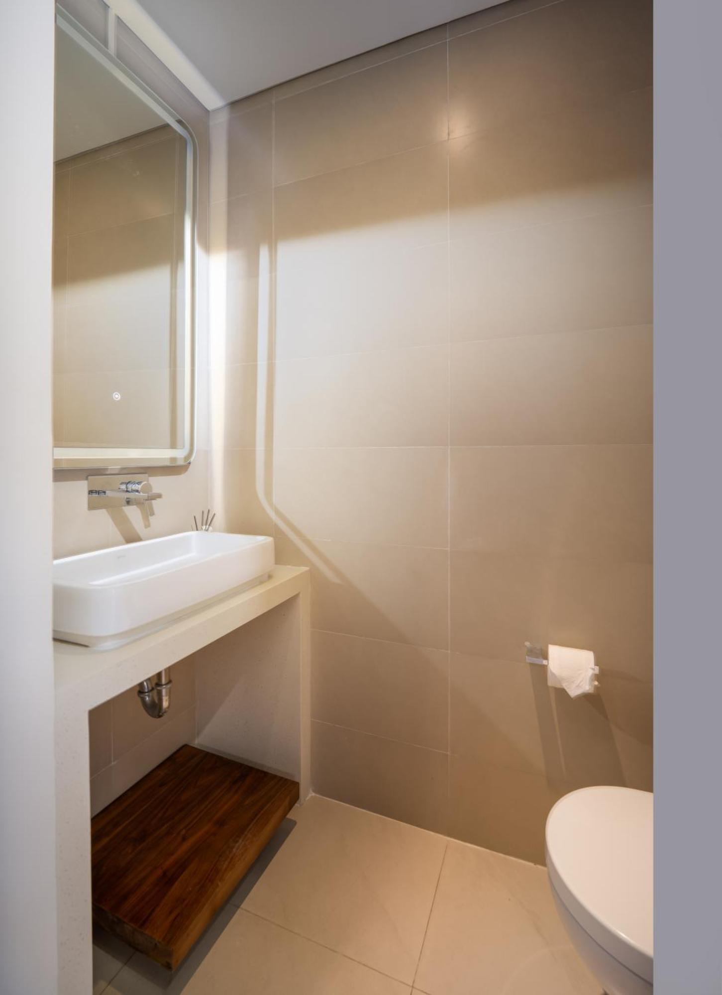 Stunning Apartments Across My Khe Beach ! Rooftop Pool & Gym Da Nang Dış mekan fotoğraf