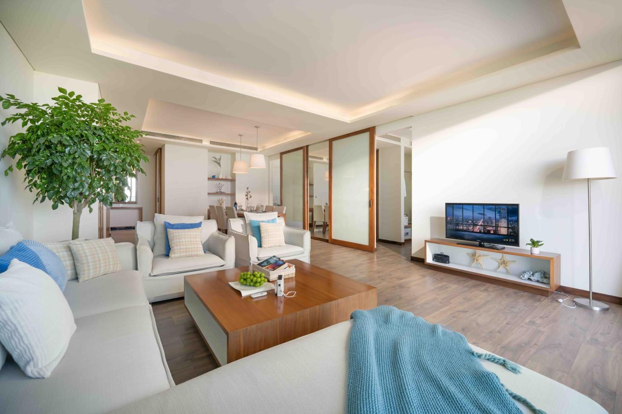 Stunning Apartments Across My Khe Beach ! Rooftop Pool & Gym Da Nang Dış mekan fotoğraf